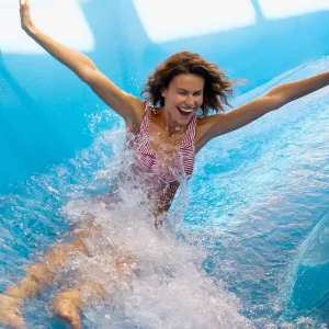 🎶 HIT, KTERÝ SE VYPLATÍ 💦 - vyhraj celodenní rodinnou vstupenku do Aquapalace Praha!