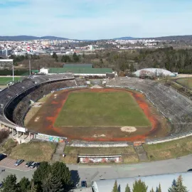 Fotbal se vrátí za Lužánky
